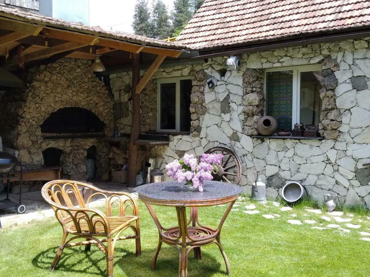 Eco Garden Hotel Dilidzjan Buitenkant foto